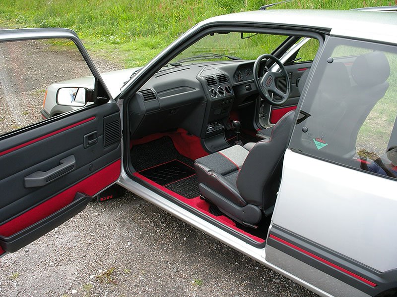 Peugeot 205