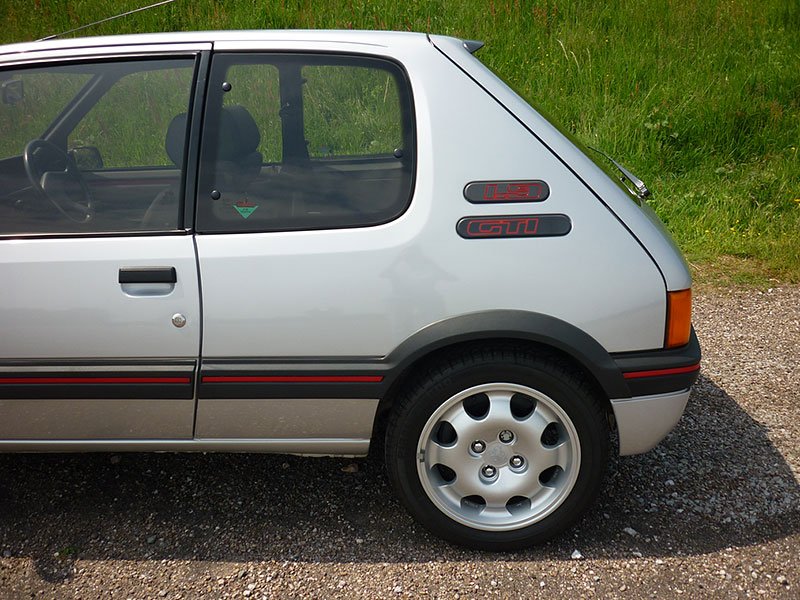 Peugeot 205