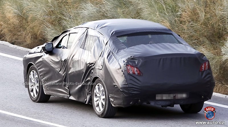 Peugeot 408