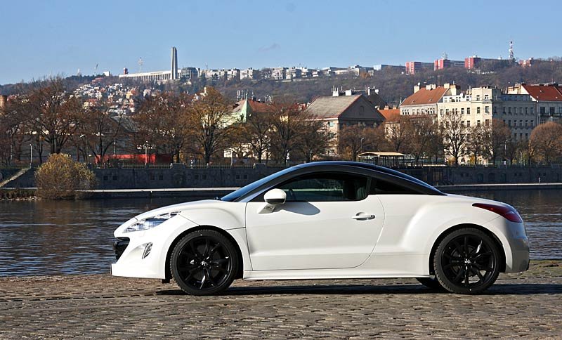 Peugeot RCZ