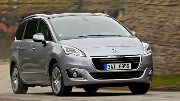 TEST Peugeot 5008 2.0 HDi AT – Luxus za babku