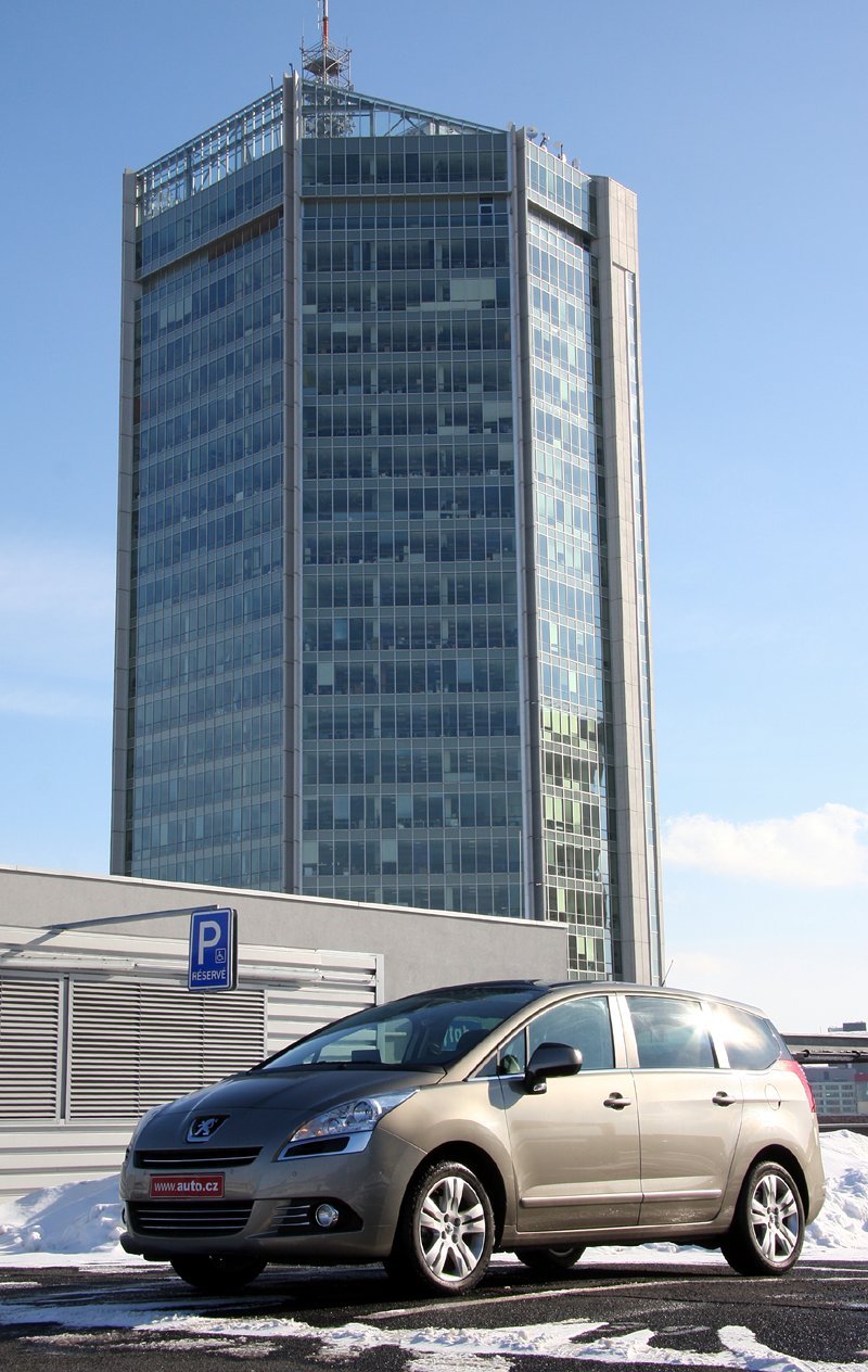 Peugeot 5008