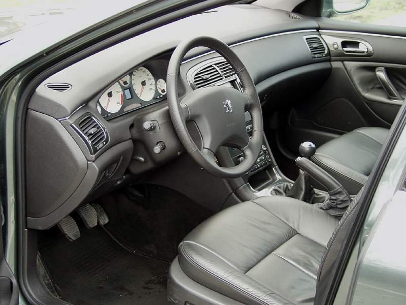 Peugeot 607