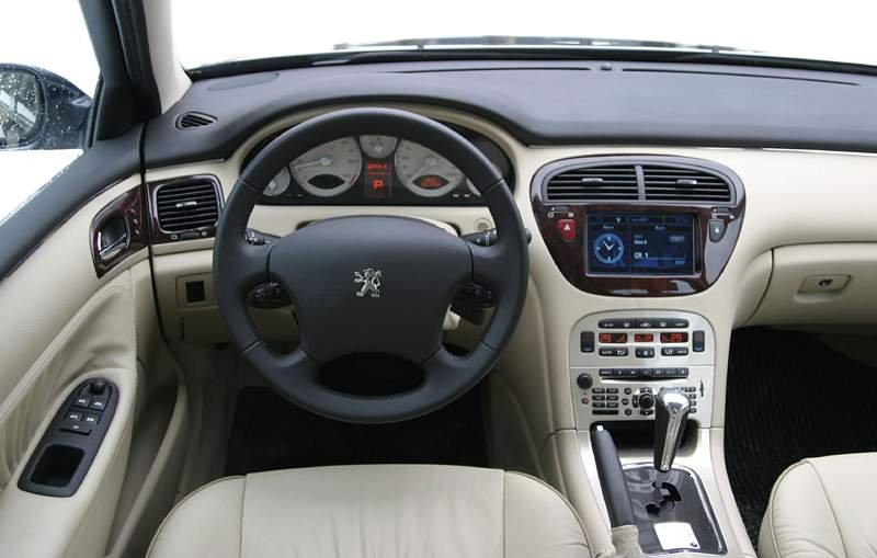 Peugeot 607