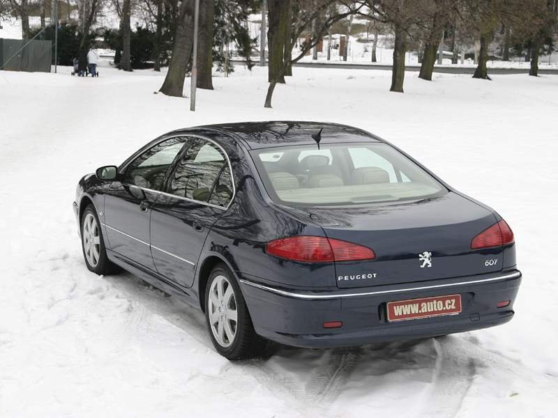 Peugeot 607