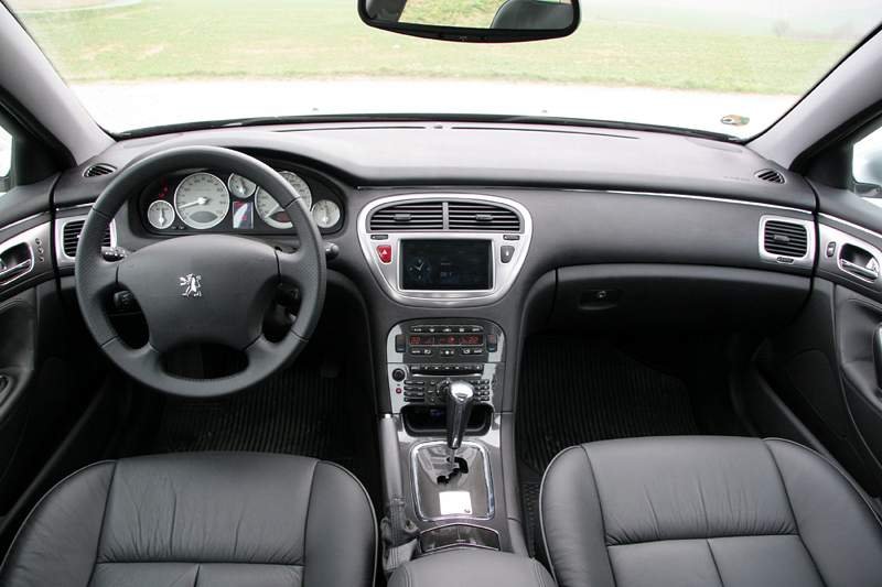 Peugeot 607