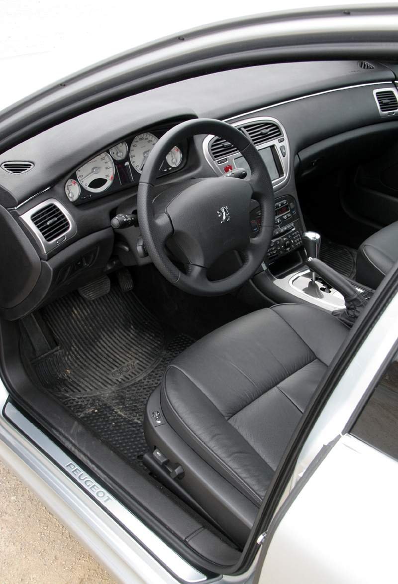 Peugeot 607