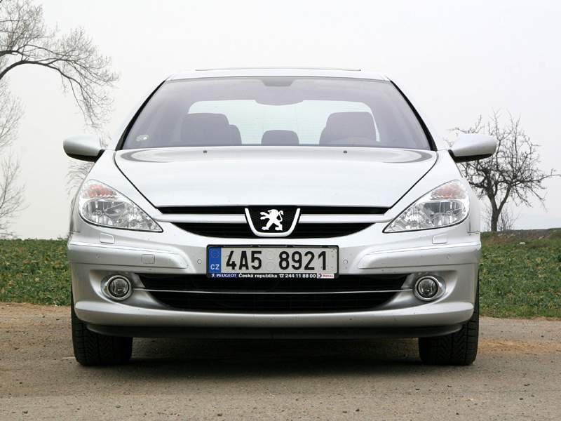 Peugeot 607