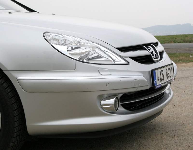 Peugeot 607