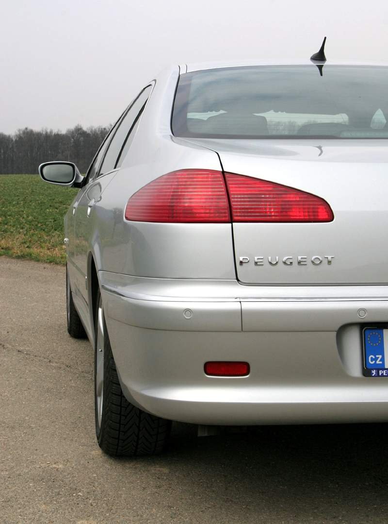 Peugeot 607