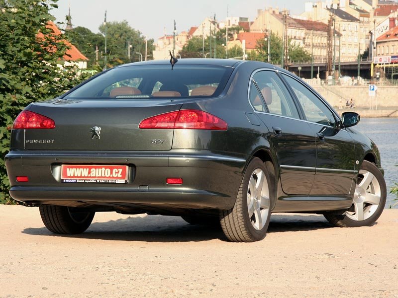 Peugeot 607