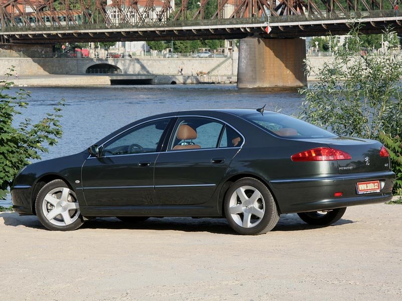 Peugeot 607