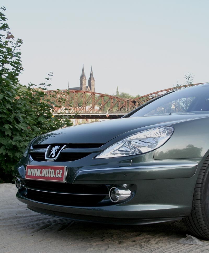 Peugeot 607