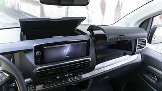 Peugeot Traveller Allure Standard Peugeot Traveller Allure Standard