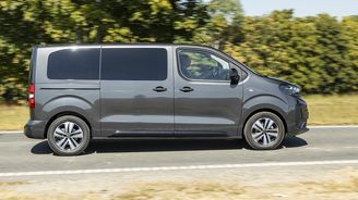 Peugeot Traveller Allure Standard Peugeot Traveller Allure Standard