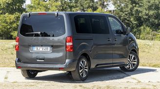 Peugeot Traveller Allure Standard Peugeot Traveller Allure Standard