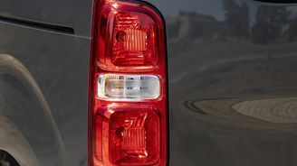 Peugeot Traveller Allure Standard Peugeot Traveller Allure Standard