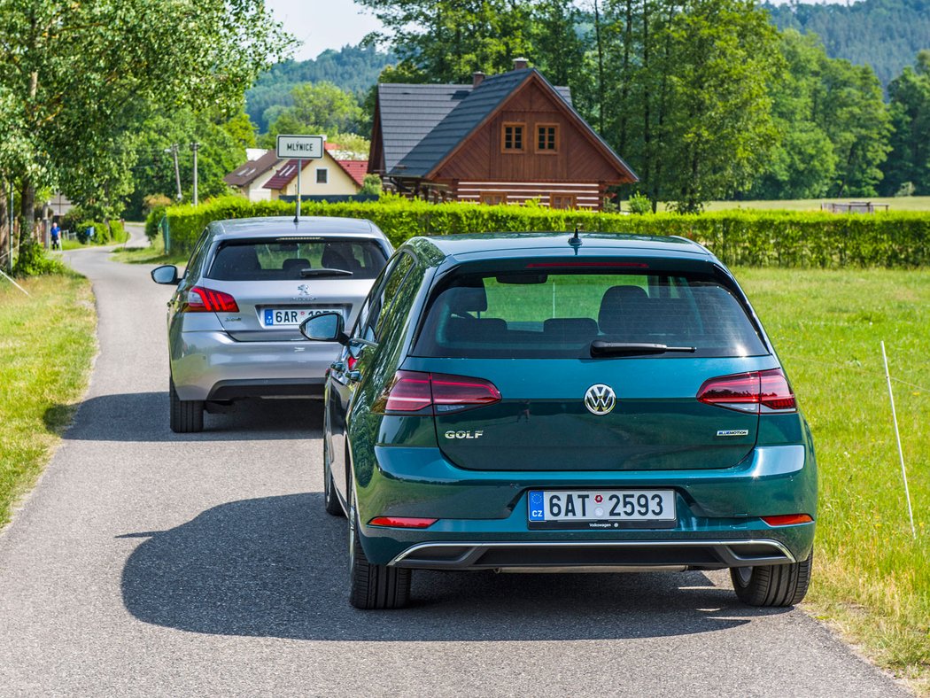 Peugeot 308 1.5 BlueHDi vs. VW Golf 1.5 TSI