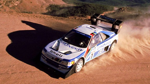 Závod do oblak Pikes Peak se poprvé jel před více než stoletím