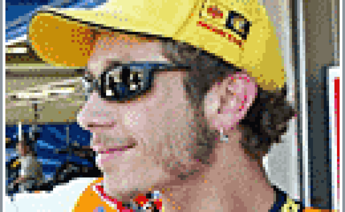 Rossi si vyzkouší šampionát rallye