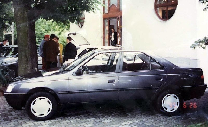 Prodej zánovních vozů Peugeot