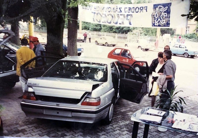 Prodej zánovních vozů Peugeot