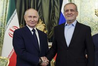 Obavy na Západě: Putin s hlavou Íránu podepsali dohodu o strategickém partnerství