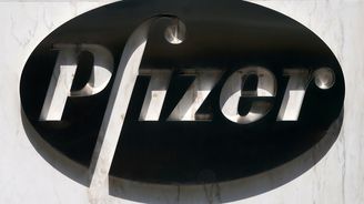 Evropská komise schválila vakcínu společnosti Pfizer. Očkovat se začne v neděli