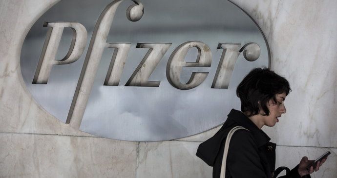Společnosti Pfizer se finančně daří (4.5.2021)