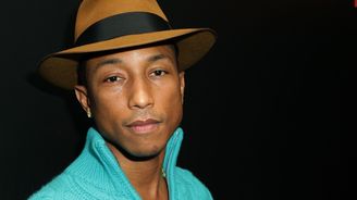 Americký zpěvák Pharrell Williams natočil první videoklip v historii, který trvá celých 24 hodin