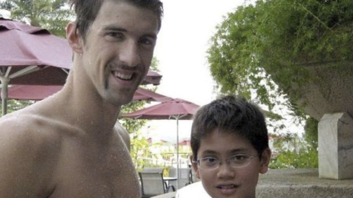 Phelps a Schooling na společné fotografii