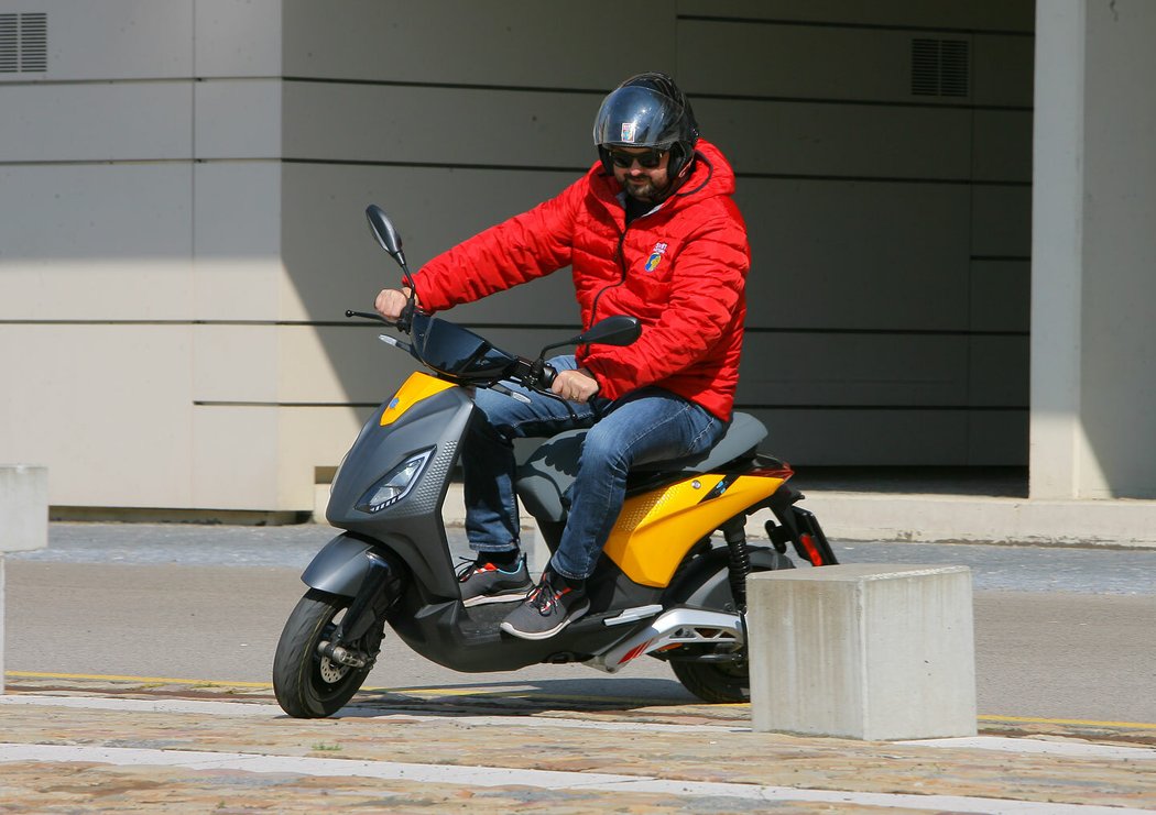 Piaggio 1 Active