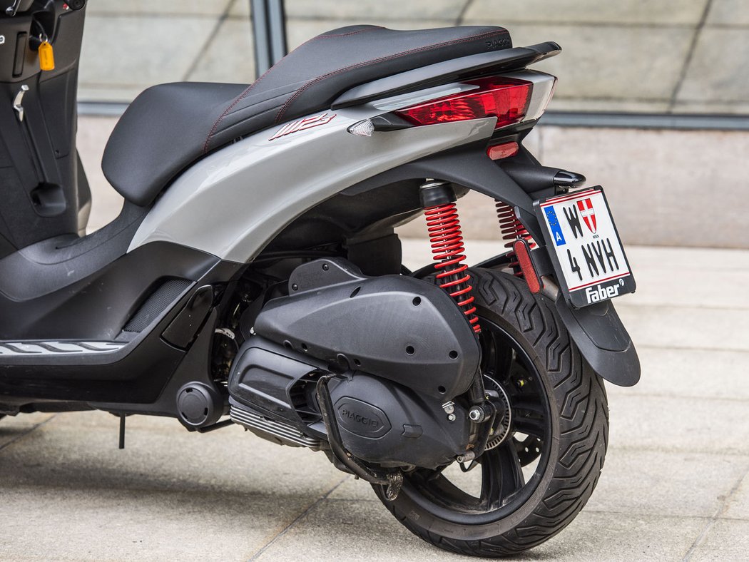 Piaggio MP3 300 HPE Sport