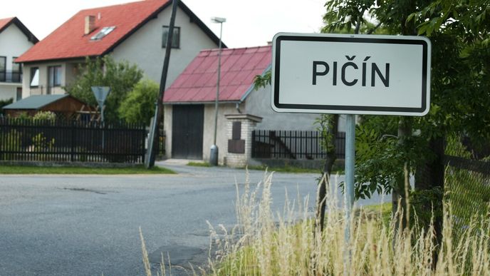 Obec Pičín
