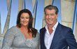 Pierce Brosnan a Keely Shaye Smith