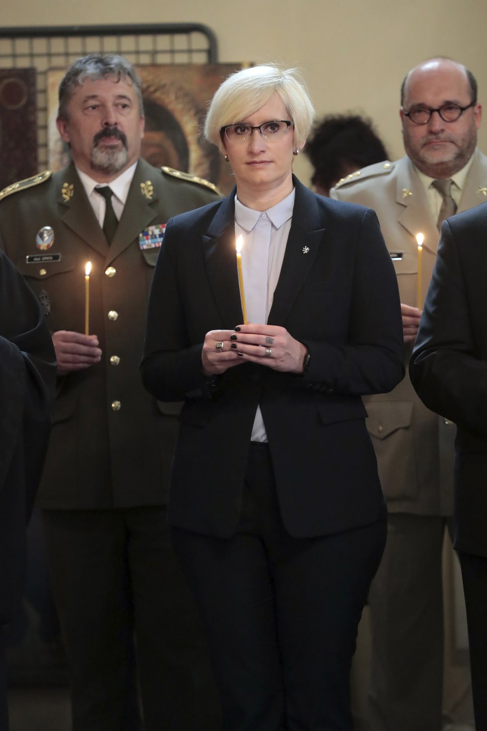 Pietní akce se zúčastnila ministryně obrany v demisi Karla Šlechtová.