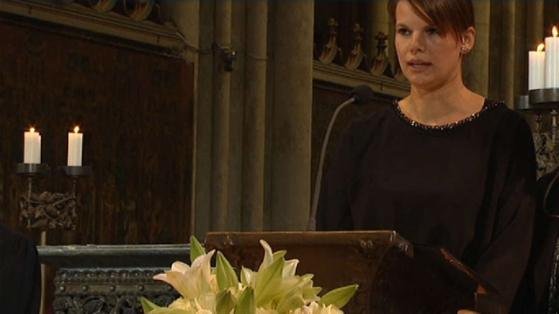 Sestra jedné z obětí z letadla Germanwings promluvila v katedrále v Kolíně nad Rýnem