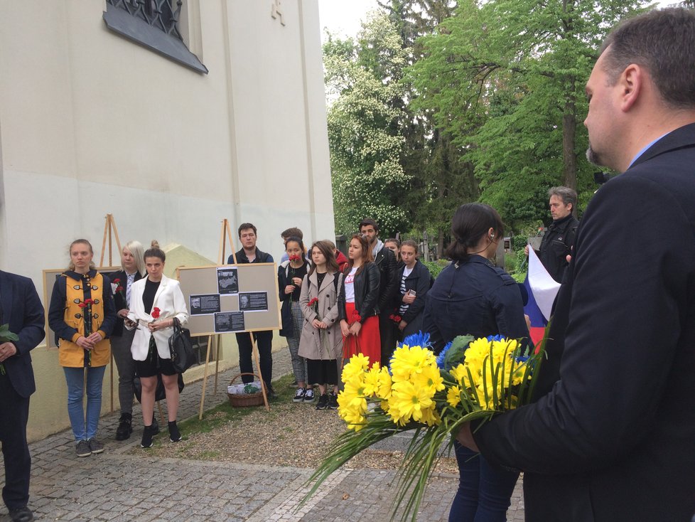 Pieta se 10. května 2019 konala v pravoslavné části Olšanských hřbitovů.