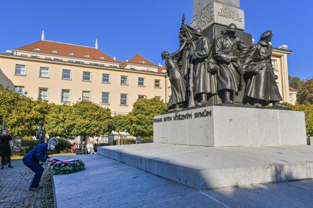 Areál pod Emauzy, který navrhoval, společně s budovami ministerstev, architekt Bohumil Hypšman. (ilustrační foto)