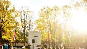 Vojáci vystřelili z pušek na hřbitově: V Praze uctili památku obětí 1. světové války