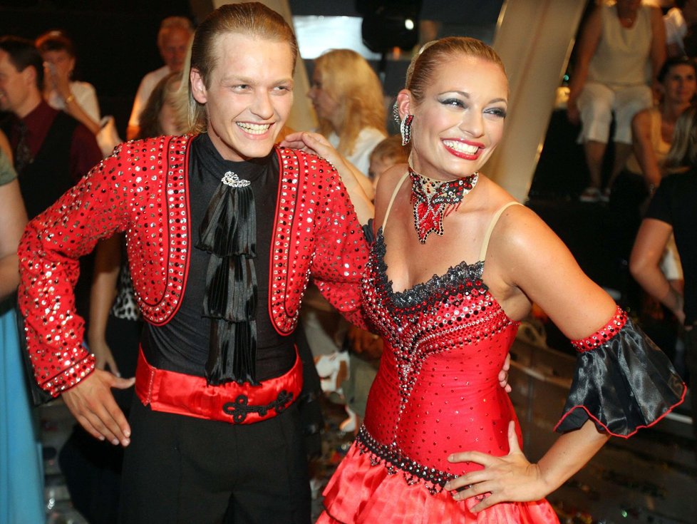 Petr Pik s Lucií Borhyovou tančili v Bailandu