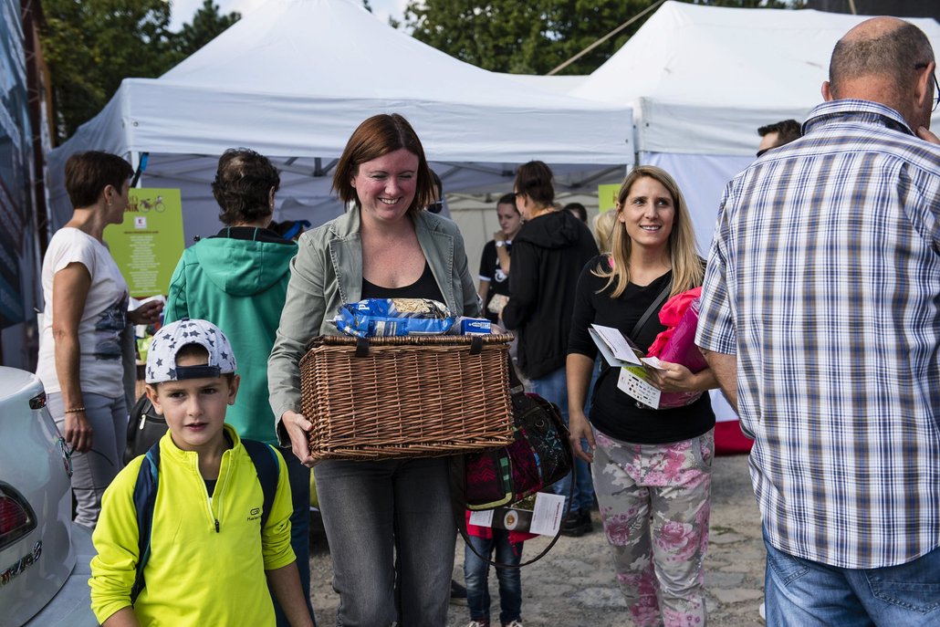 Piknikové koše naplnila společnost Kaufland Česká republika