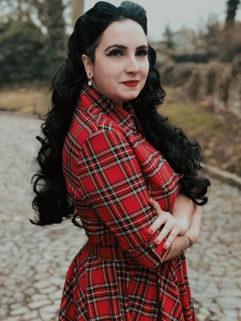 Milovnice pin-up stylu nafotily charitativní kalendář.