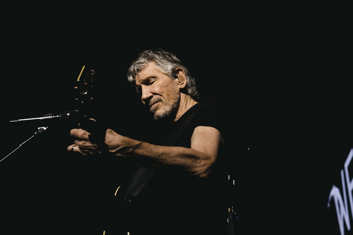 Roger Waters umí vždy velkolepé show