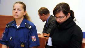 Aneta Florová už sedí ve vězení. V úterý ji k soudu přivedla eskorta