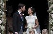 Nevěsta Pippa Middleton a ženich James Matthews