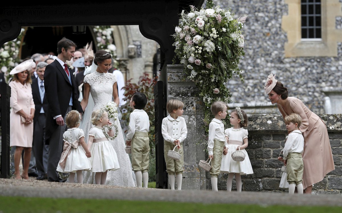 Svatba Pippy Middleton a členové britské královské rodiny. 