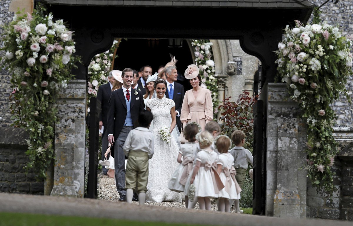 Svatba Pippy Middleton a členové britské královské rodiny. 