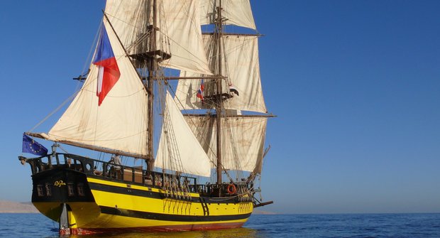 Piráti z La Grace: loď prvního českého korzára zase pluje