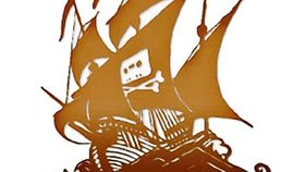 Server Pirate Bay vystavili v múzeu, majitelia dostali rok basy!